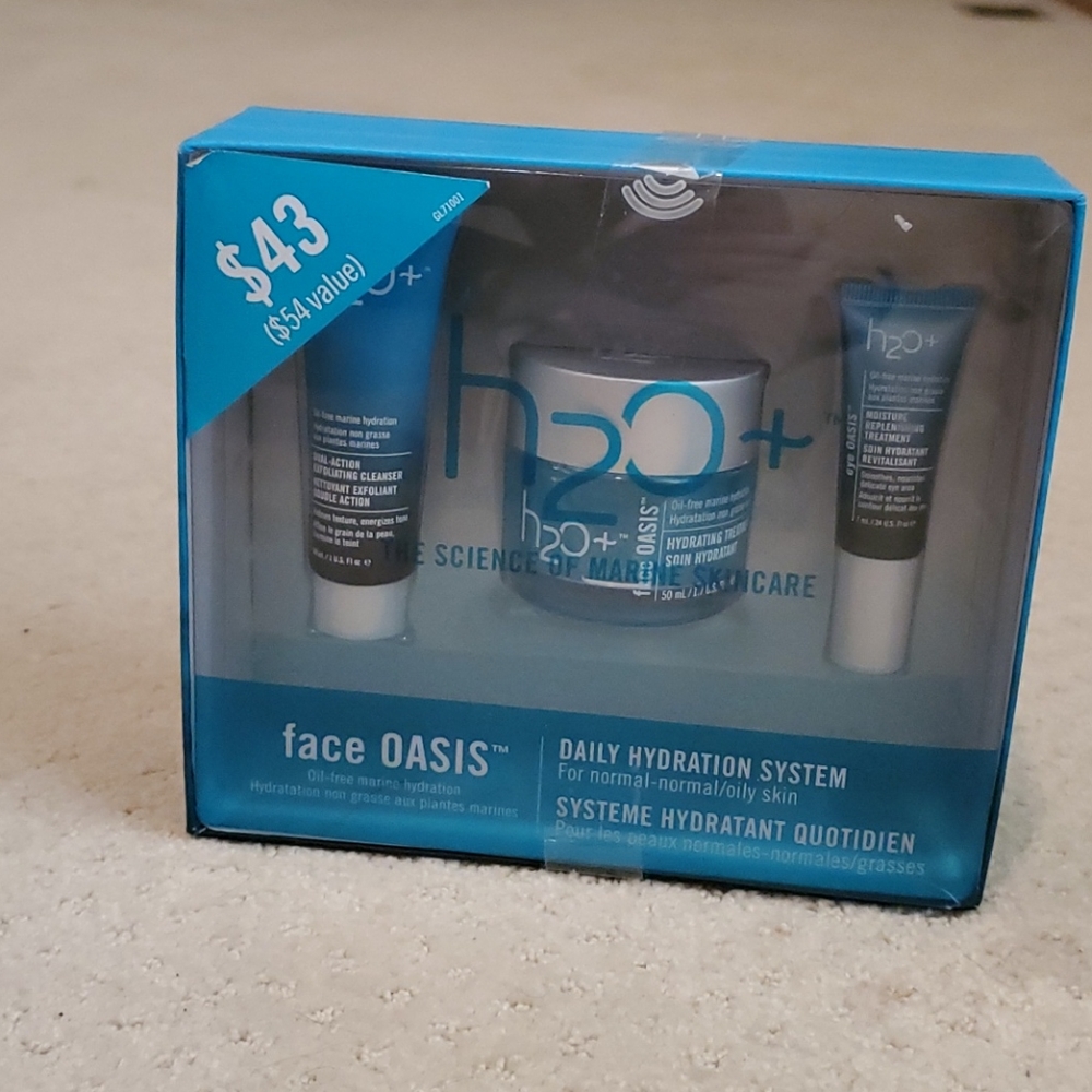 Face Oasis Daily Hydration System